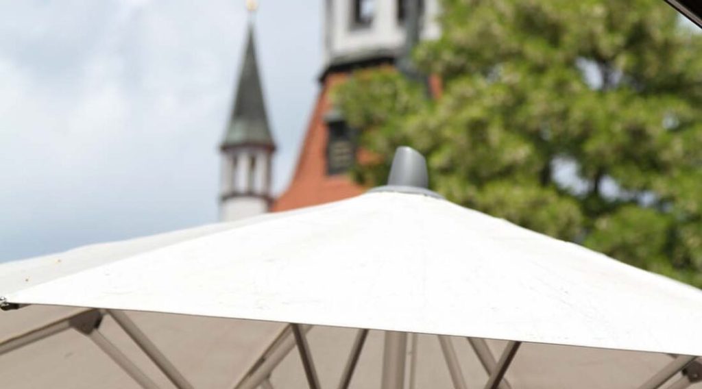 VIktualienmarkt München Blick auf den Alten Peter.